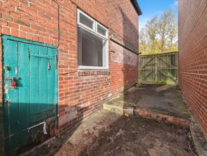 Photo 13- click for photo gallery